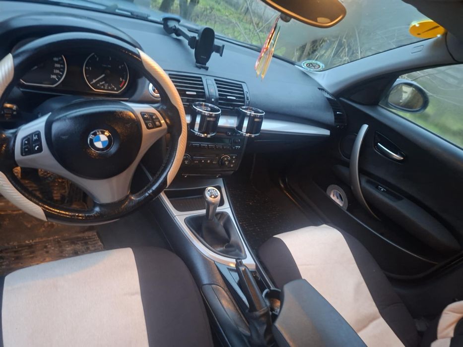 Vând BMW 120 d stare impecabila