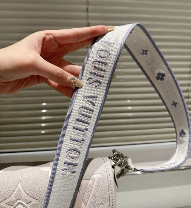 Чанта Louis Vuitton