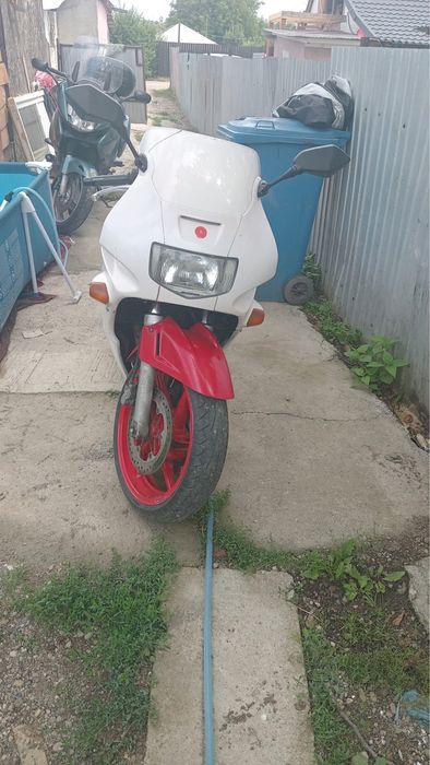 Honda  motor de 600 acte fidcal de toate