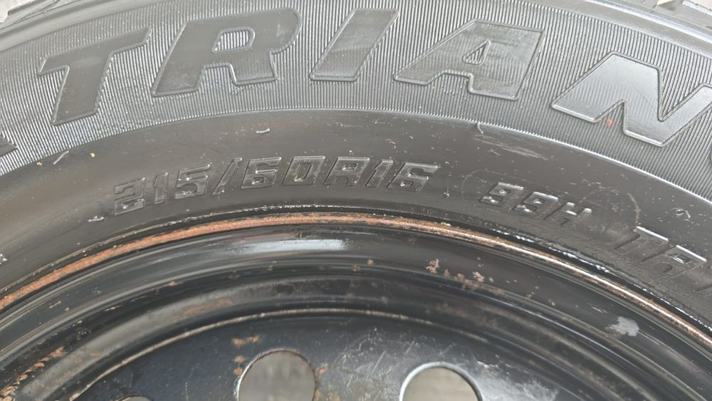 Продам шины размер 215/65/16