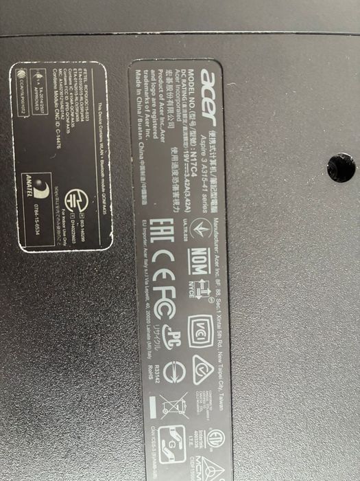 Продам ноутбук Acer  core i3 сумка мышка