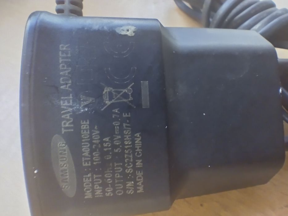 Зарядни ,, Nokia " и ,, Samsung" за ретро телефони.