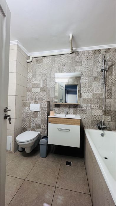 Inchiriez apartament 2 camere Micro 17