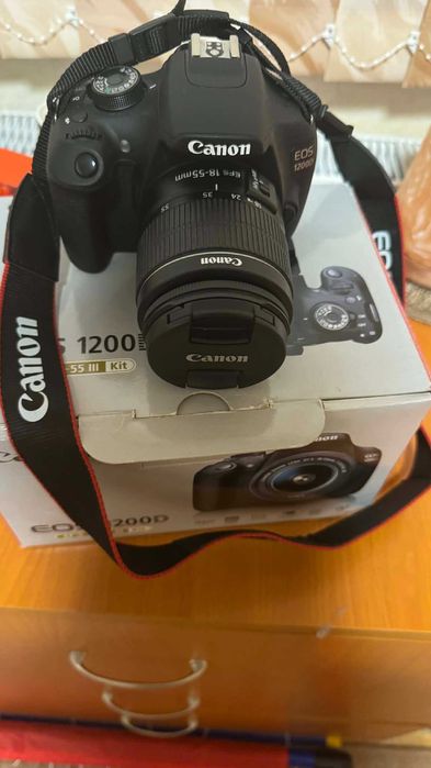 Продавам професионален фото апарат