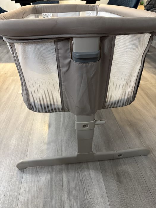 Co-sleeper Chicco next to me reglabil pe inaltime - de vanzare
