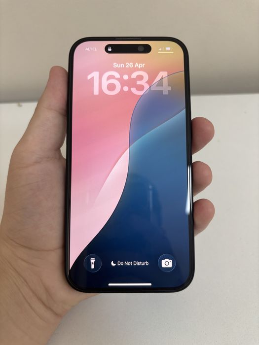 iPhone 15 с гарантией