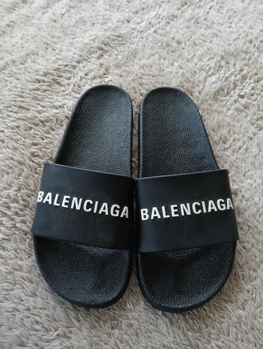 Balenciaga Джапанки.