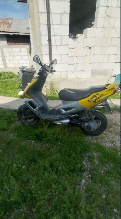 Vând cross și scuter