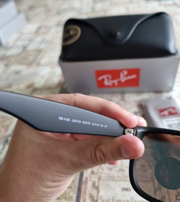 Ochelari Ray-ban polarizati ,54-16-145 P ,  noi fără etichetă.