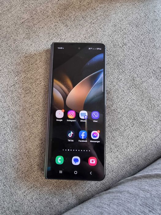 Samsung Galaxi Z flip 4