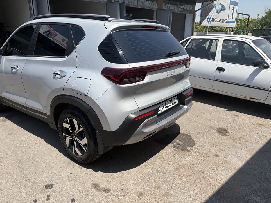 Kia sonet prestige 2024