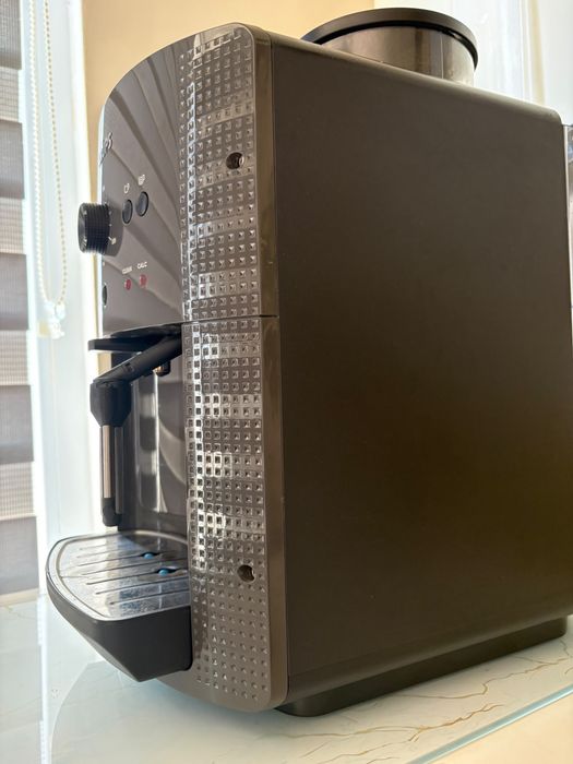 Espressor automat Krups Espresseria Automatic EA810B70