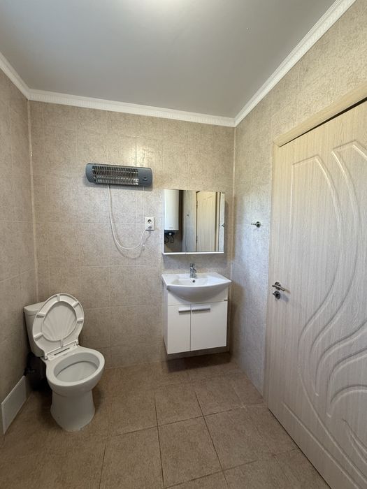 Дава се под наем Къща в с. Ново Ботево, Област Добрич - 111 кв.м за 550 € - Снимка #11