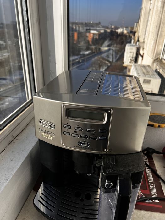 Vand expresso cafea boabe DeLonghi Magnifica