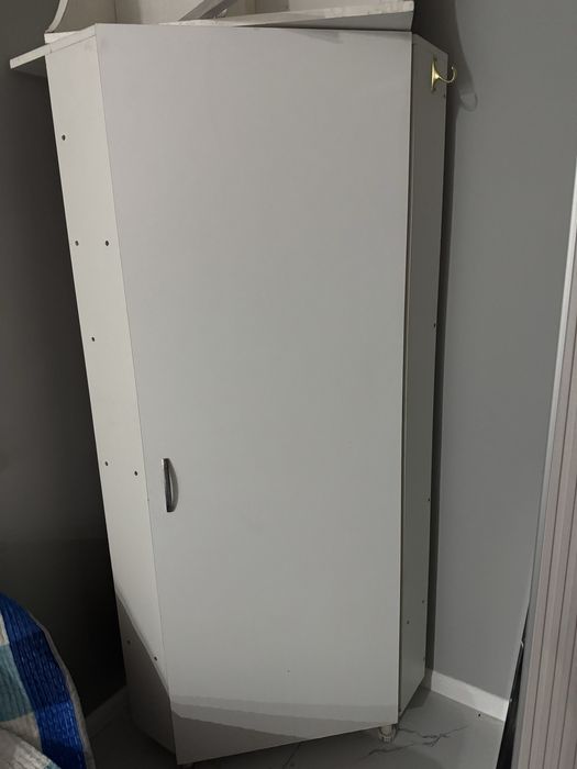 Шкаф продам б/у недорого