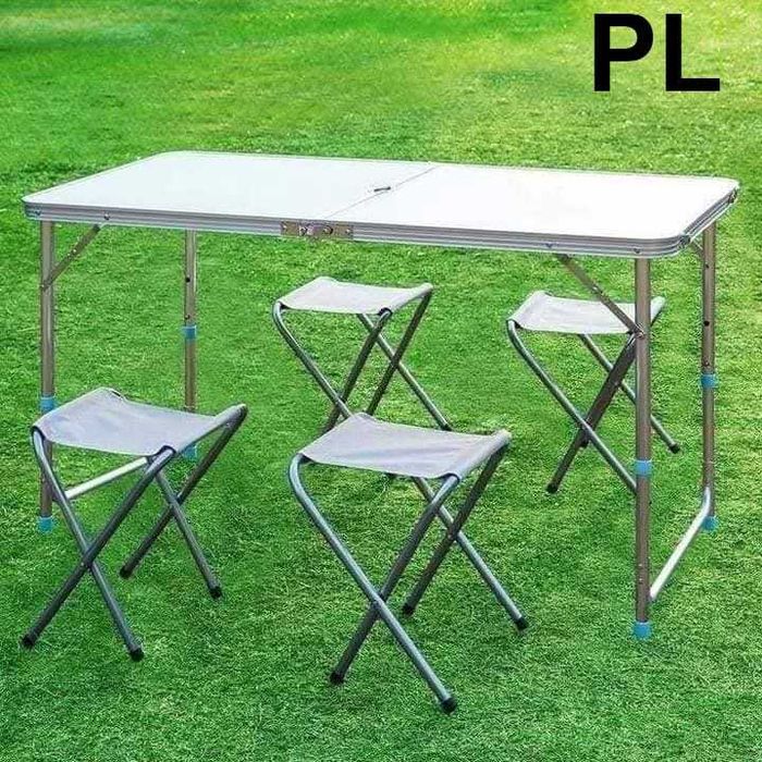 сгъваема къмпинг маса с четири стола
