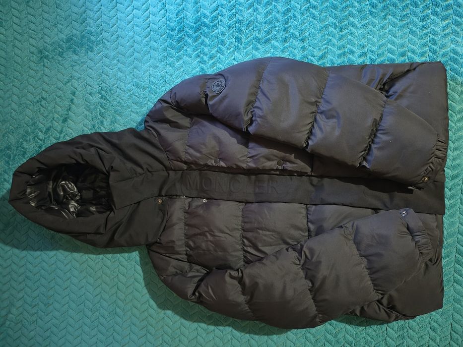 Geaca Moncler Madeira