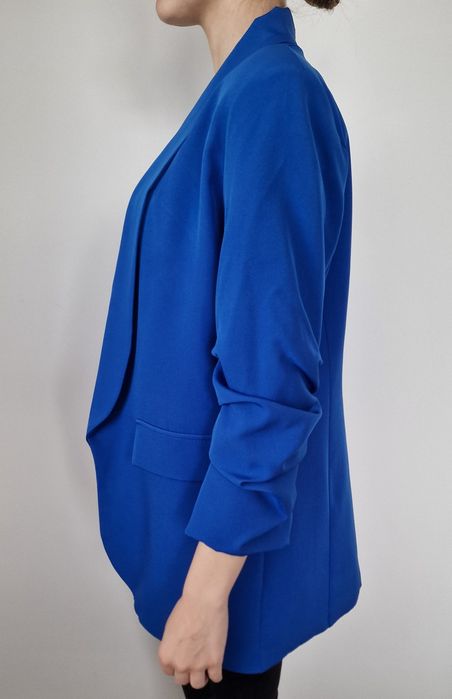 Дамско стилно сако oversized подходящо за пролетно есенния сезон