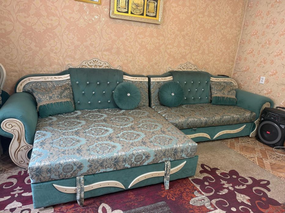 Залға диван сатылады 4 метр