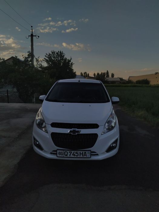 Chevrolet Spark sotiladi