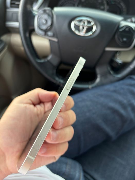 Продажа 12 Iphone в хорошем состоянии