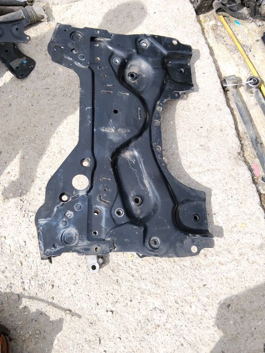 Cadru motor Peugeot 3008 an 2023