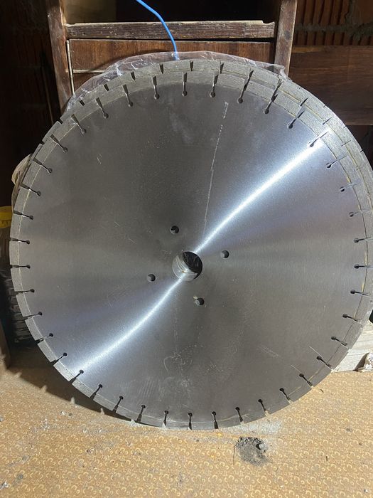 Алмазный диск по бетону