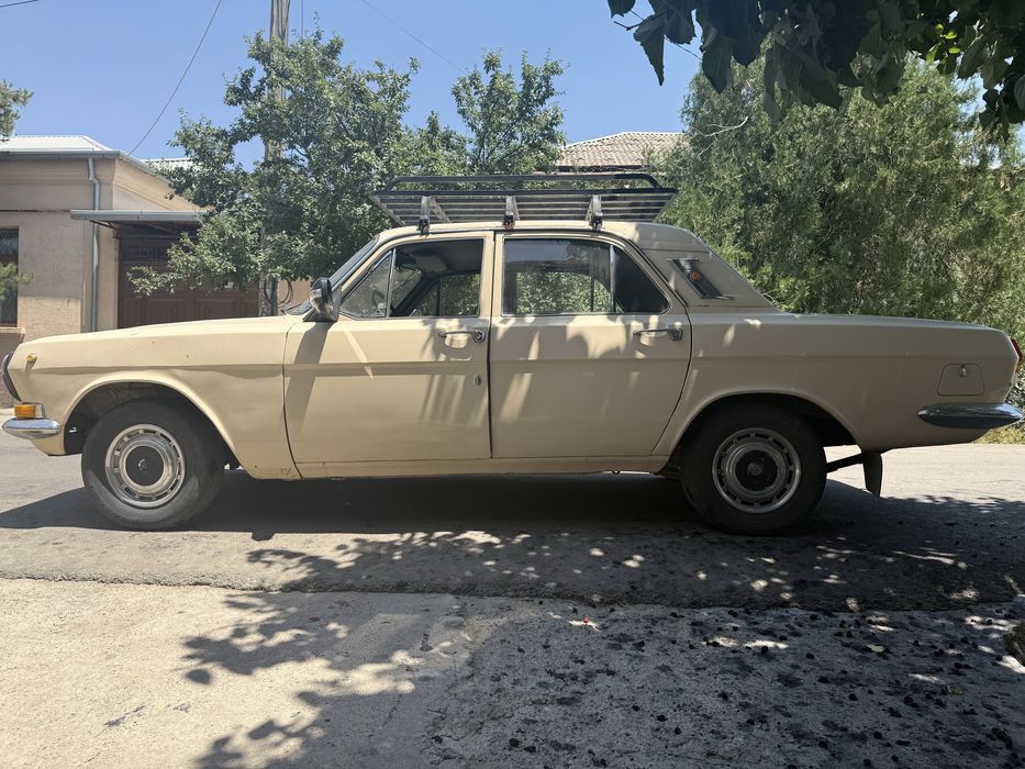 Volga gaz 2401 sotiladi xolati yaxshi