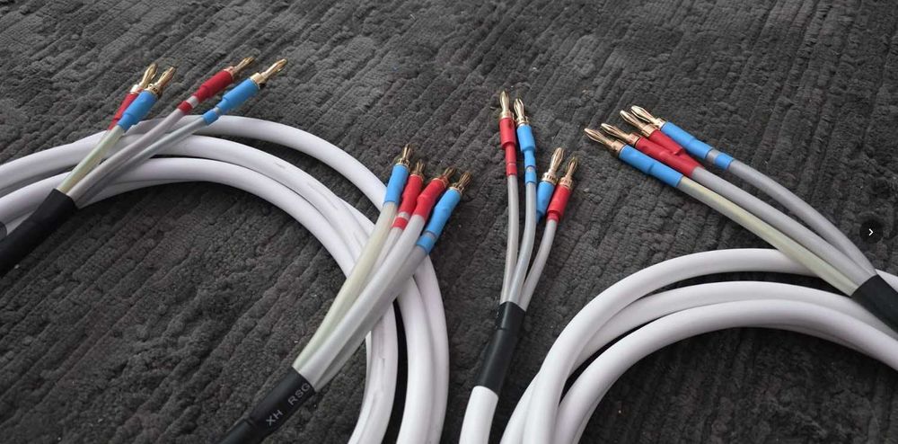 Cabluri boxe cu mufe banana 4mm, diverese lungimi,  grosimi si modele.