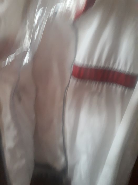 Спортивный костюм  женский с  отстёгиващимся капюшоном