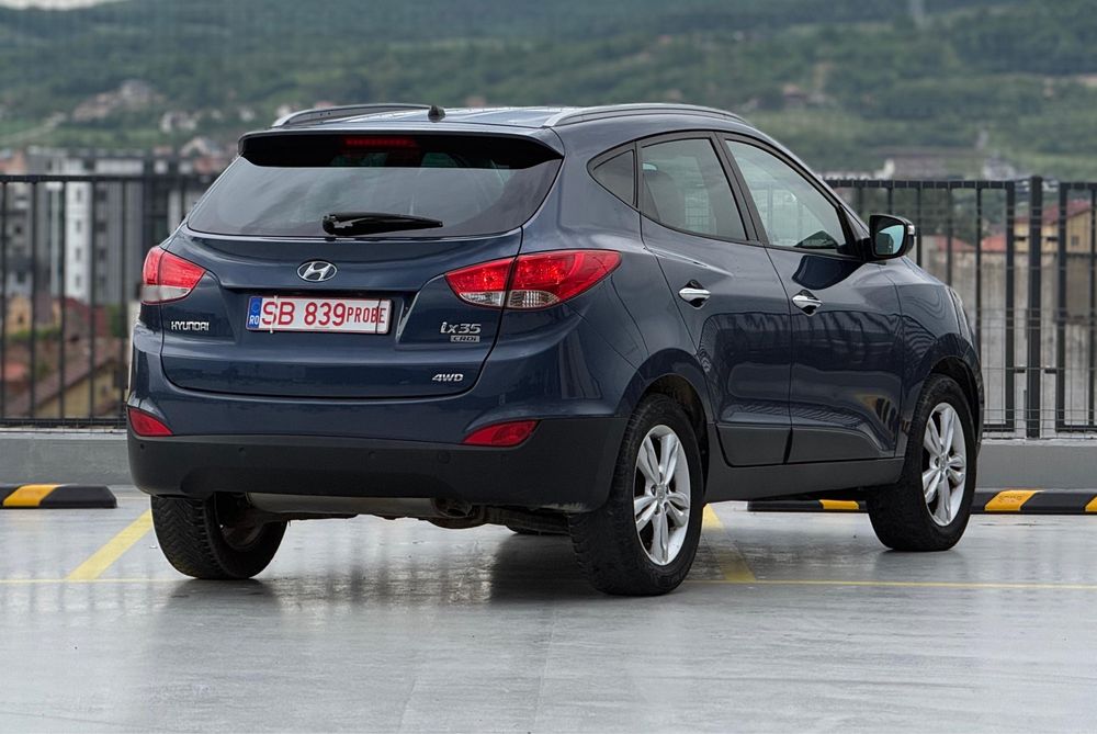 HYUNDAI ix35 2011 — imagine 3