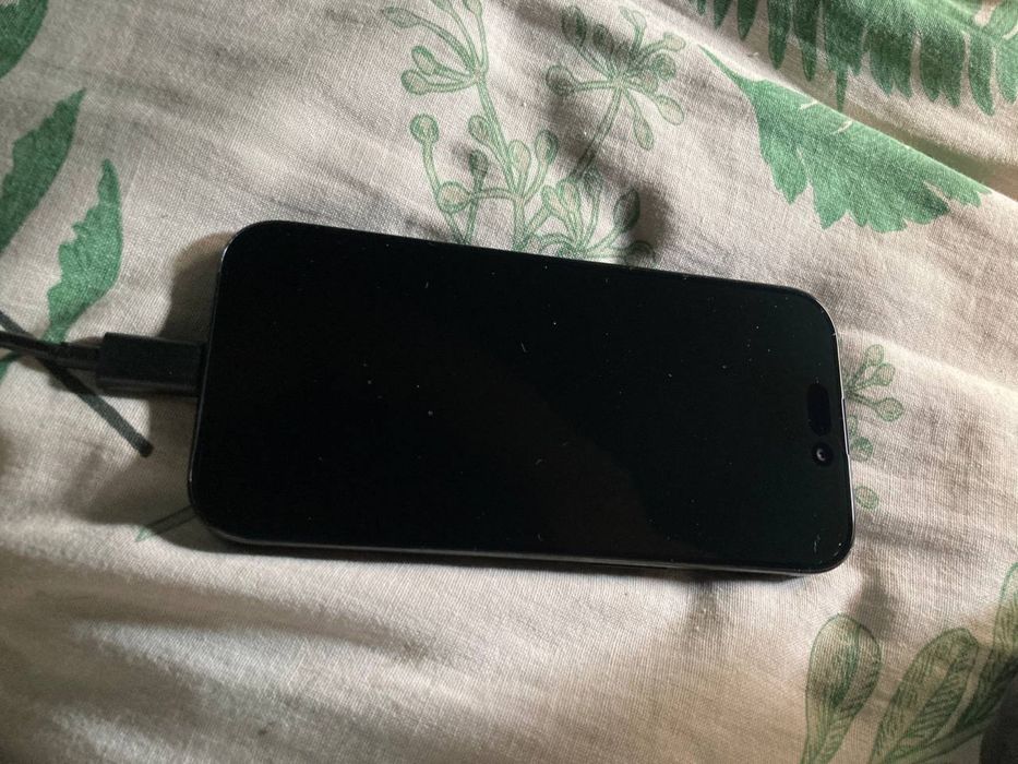 Iphone 16 pro  оканчатилная цена 700$