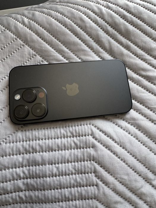iphone 14 pro.