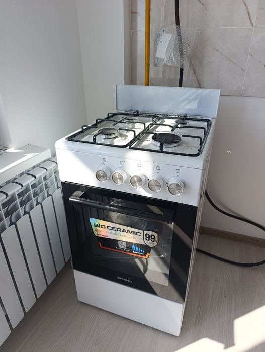 Продаю НОВУЮ газ.плиту