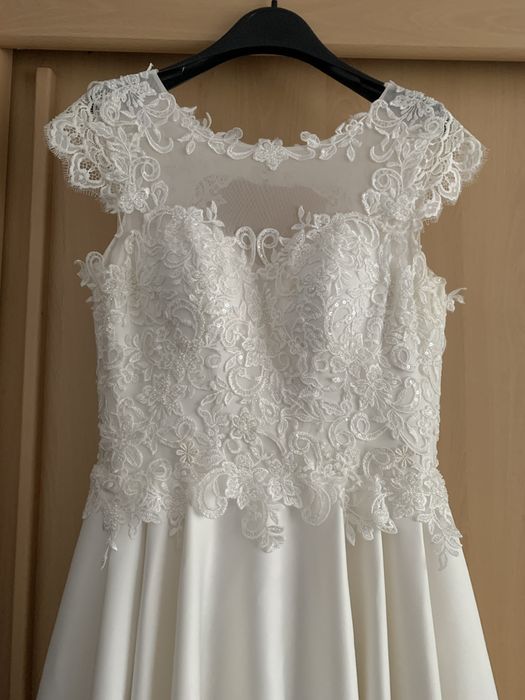 Rochie ivory de mireasa