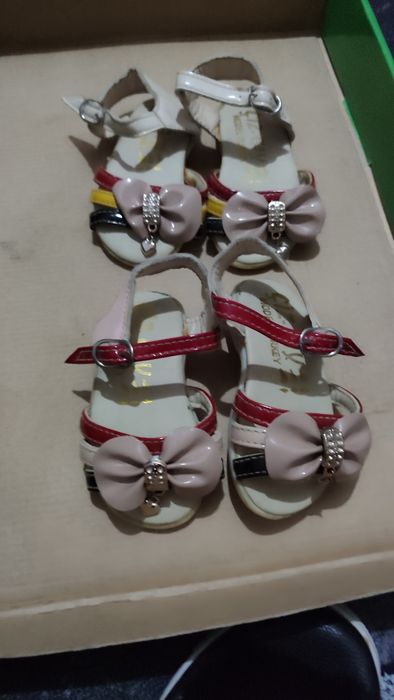 Детская обувь разные