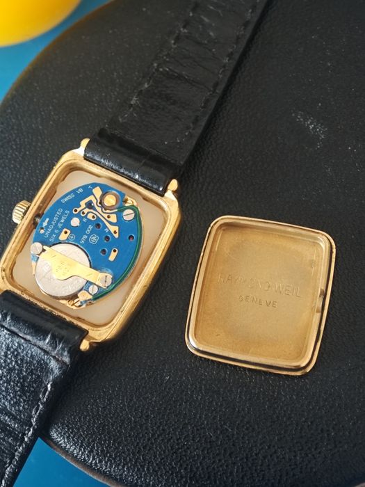 Ceas Raymond Weil Genève Quartz – Carcasă 18K Gold Electroplated – Funcțional + Husă