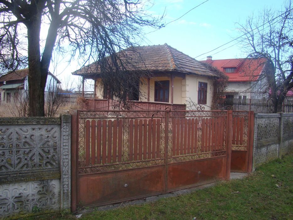 Casa cu teren 2000 mp Vulcana Pandele - DB