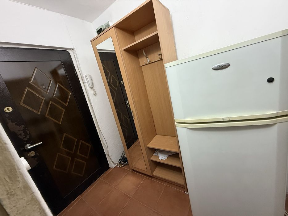 Garsoniera de inchiriat zona Dovali