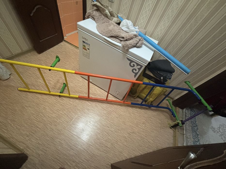 Продам турник детский
