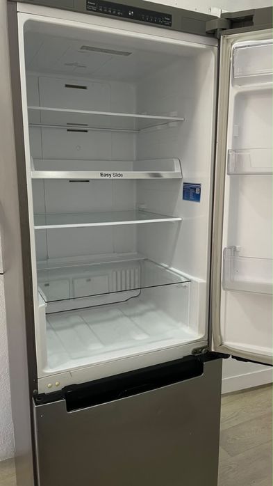 Продам холодильник Samsung