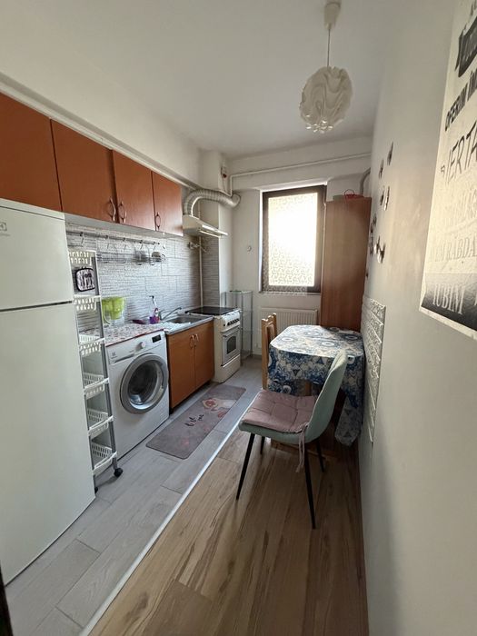 Inchiriez apartament 1 camera