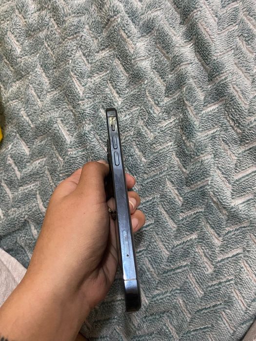 Iphone 12 pro    în stre buna