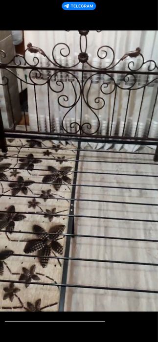 Ковонный крават с матрасом