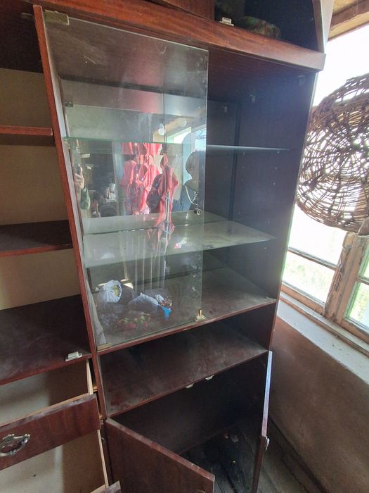 Stenka 2,5 metr  xolati yaxshi savetskiy kami bor