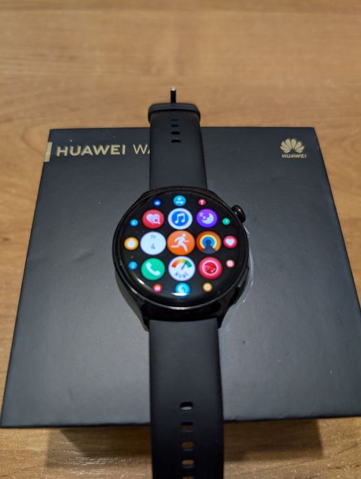 Часы Huawei watch 4