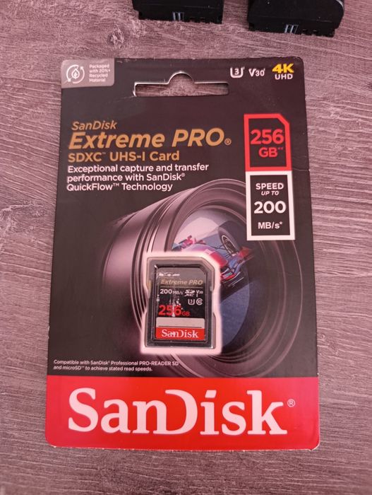 CANON mark 4  Holati alo darajada kam ishlagan