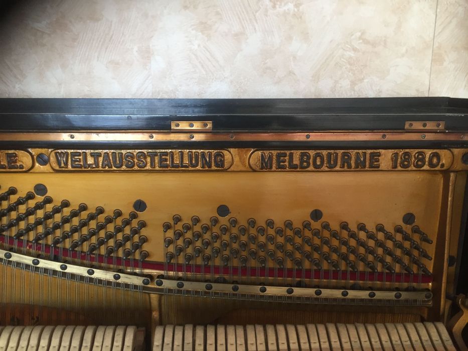 Антикварное Венское пианино