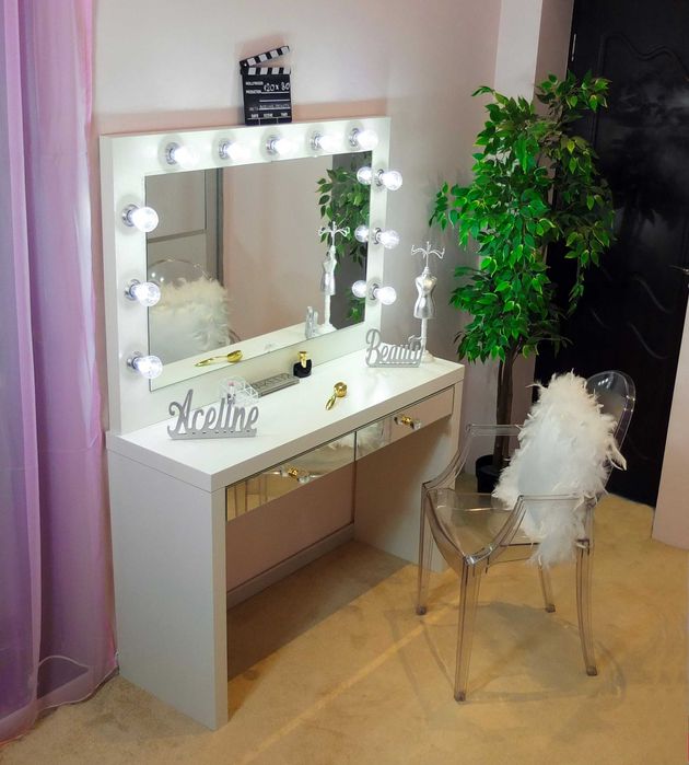 Oglinda HOLLYWOOD salon, machiaj, makeup, make up, infrumusetare