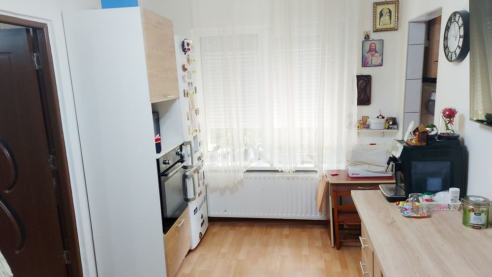 Vând apartament cu 2 camere